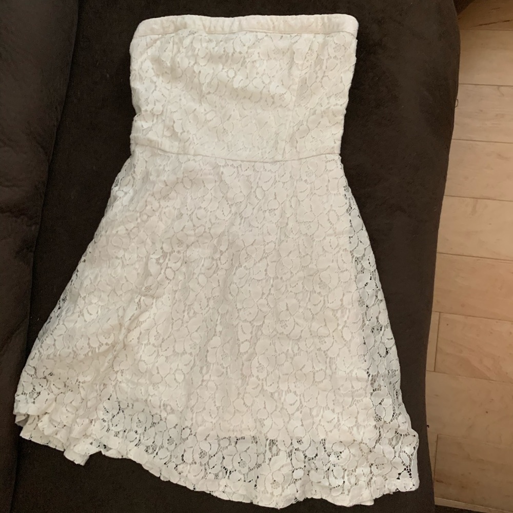 Strapless dress
